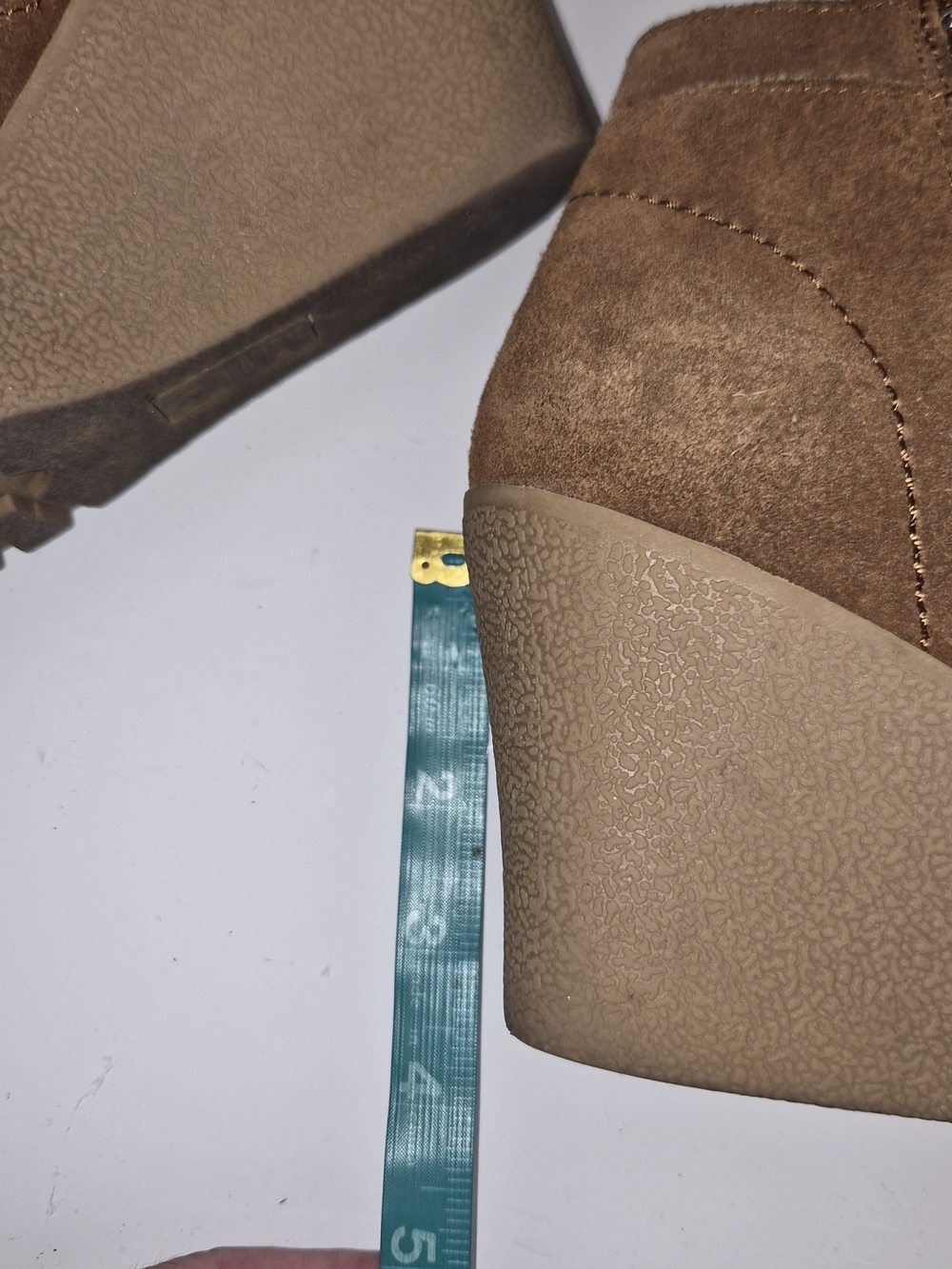 MIA Berdina Brown Suede Wedge Ankle Booties Size 8.5 - Picture 4 of 8